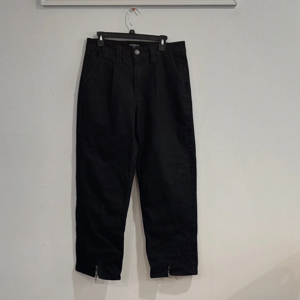 Victorious Black Essential Baggy Jeans Size 32